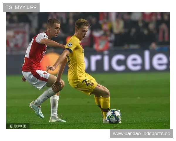 孙兴慜攻防两端全面爆发表现耀眼尽显领袖风采获媒体高度赞誉盛评 孙兴慜攻防两端全面爆发表现耀眼尽显领袖风采获媒体高度赞誉盛评